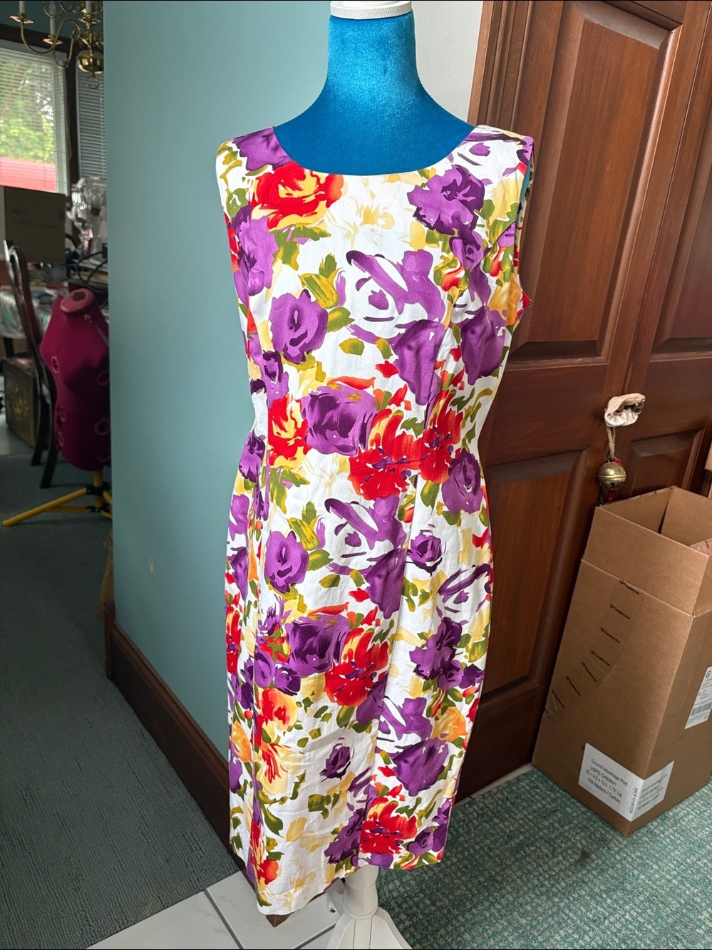 Julian Taylor New York  sleeveless Dress  sheath floral  white purple yellow red